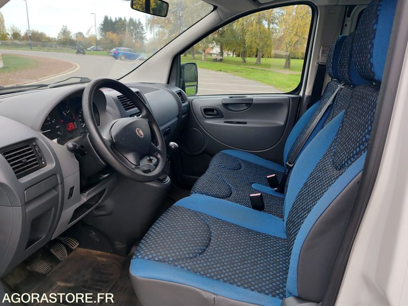 FIAT SCUDO COMBI 9 PLACES CLIM - Car: picture 5 FIAT SCUDO COMBI 9 PLACES CLIM - Car: picture 5