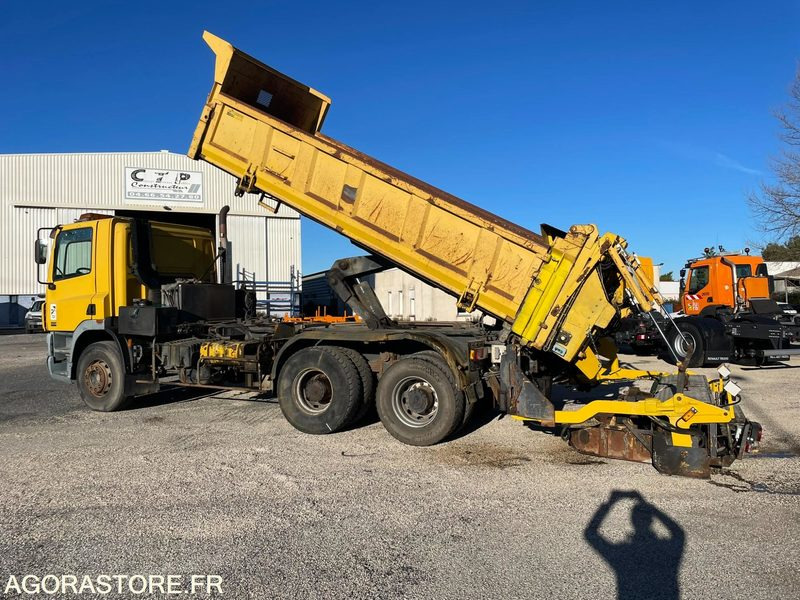 Asphalt distributor FINISSEUR D’INTERVENTION RAPIDE - DAF - FIR 3000 - 2003 / 335000 KM: picture 6 Asphalt distributor FINISSEUR D’INTERVENTION RAPIDE - DAF - FIR 3000 - 2003 / 335000 KM: picture 6