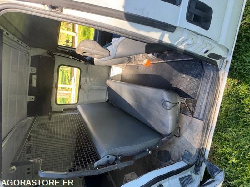 FOURGON PEUGEOT - Panel van: picture 5 FOURGON PEUGEOT - Panel van: picture 5