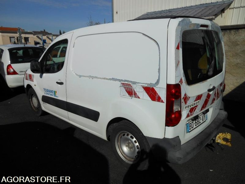 FOURGONNETTE PEUGEOT PARTNER (BE133) - Small van: picture 2 FOURGONNETTE PEUGEOT PARTNER (BE133) - Small van: picture 2