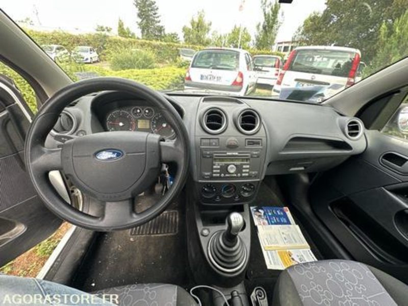 Car Ford Fiesta - 938BTN57: picture 11