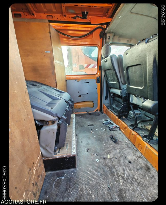 Fourgon Renault MASTER BZ-938-TX - Moteur tournant - Voyant airbag allumé - Panel van: picture 5 Fourgon Renault MASTER BZ-938-TX - Moteur tournant - Voyant airbag allumé - Panel van: picture 5