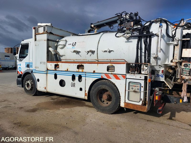 HYDROCUREUR RIVARD / RENAULT DC240 - 358888 KMS - ROULANT - EN L'ETAT - Vacuum truck: picture 3 HYDROCUREUR RIVARD / RENAULT DC240 - 358888 KMS - ROULANT - EN L'ETAT - Vacuum truck: picture 3