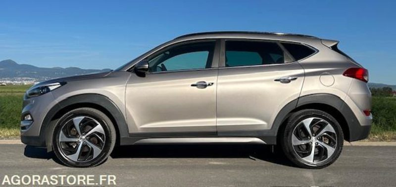 HYUNDAI TUCSON III 1.7 CRDI 141 CH EXECUTIVE 2WD DCT-7 - 2016 - 141 950 kms - SUV: picture 3 HYUNDAI TUCSON III 1.7 CRDI 141 CH EXECUTIVE 2WD DCT-7 - 2016 - 141 950 kms - SUV: picture 3