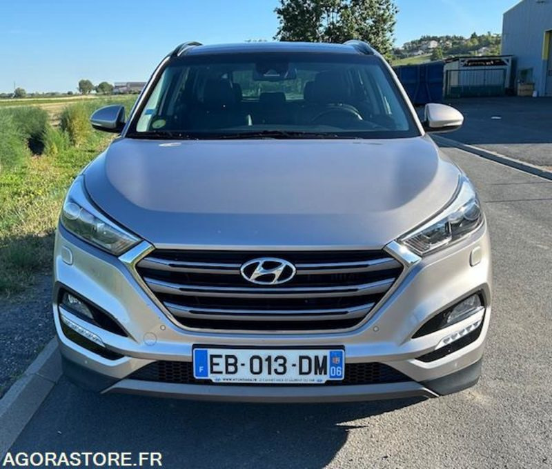 HYUNDAI TUCSON III 1.7 CRDI 141 CH EXECUTIVE 2WD DCT-7 - 2016 - 141 950 kms - SUV: picture 2 HYUNDAI TUCSON III 1.7 CRDI 141 CH EXECUTIVE 2WD DCT-7 - 2016 - 141 950 kms - SUV: picture 2