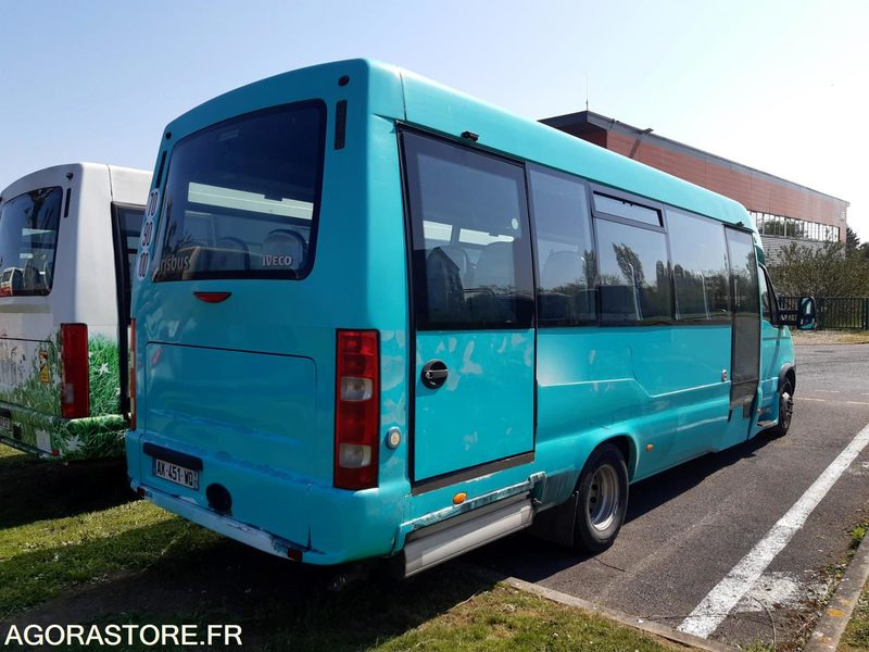 IVECO DAILY N°102036 - Minibus, Passenger van: picture 3 IVECO DAILY N°102036 - Minibus, Passenger van: picture 3