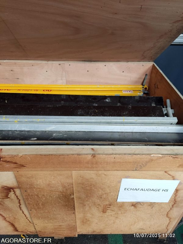 LOT DE 3 ECHAFFAUDAGES MACC ET COGNET - Tool/ Equipment: picture 4 LOT DE 3 ECHAFFAUDAGES MACC ET COGNET - Tool/ Equipment: picture 4