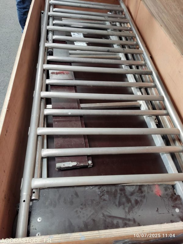 LOT DE 3 ECHAFFAUDAGES MACC ET COGNET - Tool/ Equipment: picture 1 LOT DE 3 ECHAFFAUDAGES MACC ET COGNET - Tool/ Equipment: picture 1