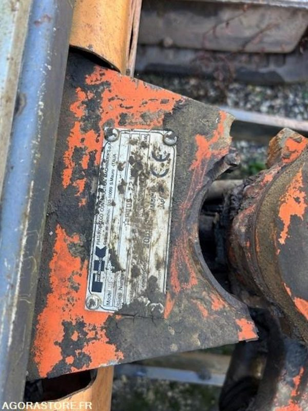 LOT DE 3 MINI-PELLES COMPLETES FIAT KOBELCO E25SR ET NEW HOLLAND EH25 - 2003 - Excavator: picture 4 LOT DE 3 MINI-PELLES COMPLETES FIAT KOBELCO E25SR ET NEW HOLLAND EH25 - 2003 - Excavator: picture 4