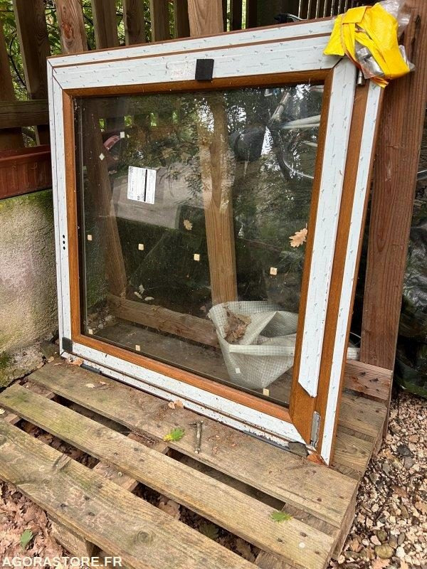 Lot de menuiseries neuves - Tool/ Equipment: picture 1 Lot de menuiseries neuves - Tool/ Equipment: picture 1