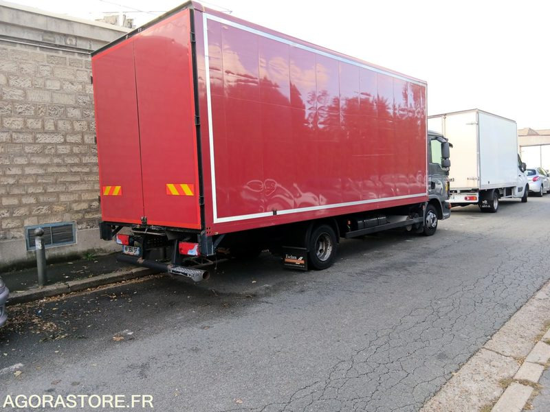 MAN TGL 7.150 ANNEE 2011- 7.5T - 385 000 KMS - Box truck: picture 3 MAN TGL 7.150 ANNEE 2011- 7.5T - 385 000 KMS - Box truck: picture 3