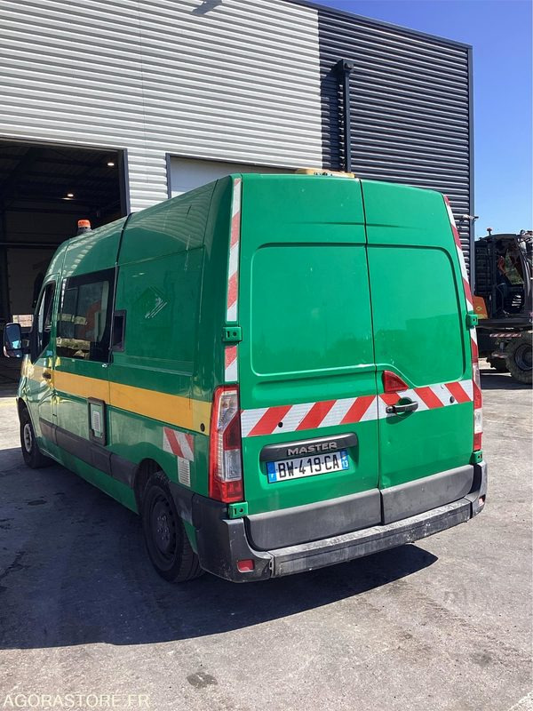 MASTER F3500 L2H2 DCI 125 - 2011 / 305763 KM (P1508942) - Panel van: picture 3 MASTER F3500 L2H2 DCI 125 - 2011 / 305763 KM (P1508942) - Panel van: picture 3