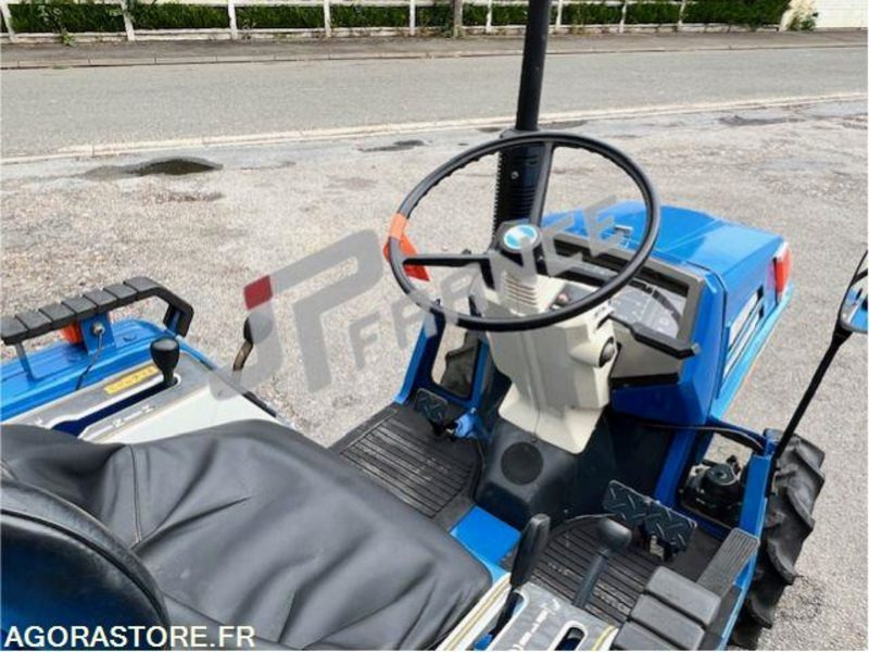 MICROTRACTEUR ISEKI 14 CV 4 ROUES MOTRICES DIESEL 1263H DANS L'ETAT ROULANT - Farm tractor: picture 5 MICROTRACTEUR ISEKI 14 CV 4 ROUES MOTRICES DIESEL 1263H DANS L'ETAT ROULANT - Farm tractor: picture 5