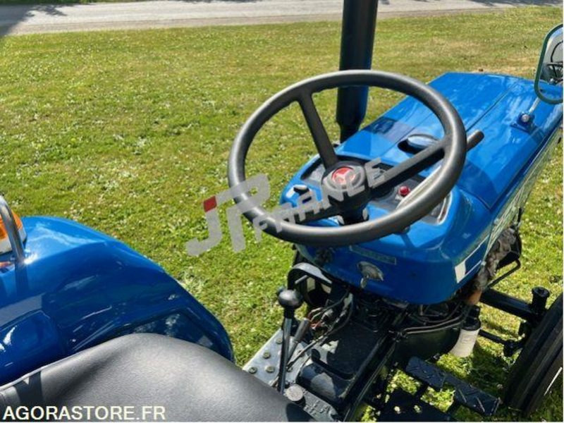 MICROTRACTEUR ISEKI 16CV 2 ROUES MOTRICES DIESEL 970H DANS L'ETAT ROULANT - Farm tractor: picture 3 MICROTRACTEUR ISEKI 16CV 2 ROUES MOTRICES DIESEL 970H DANS L'ETAT ROULANT - Farm tractor: picture 3