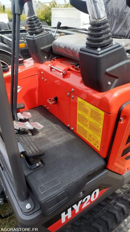 MINI-PELLE MOTEUR KUBOTA - HUAYEE HY16 - Excavator: picture 3 MINI-PELLE MOTEUR KUBOTA - HUAYEE HY16 - Excavator: picture 3