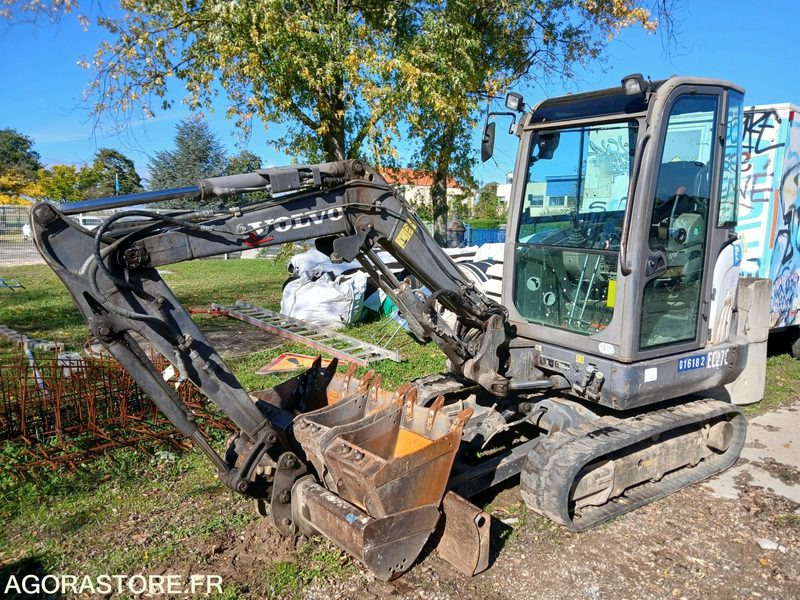 MINI PELLE VOLVO EC 27C - Mini excavator: picture 3 MINI PELLE VOLVO EC 27C - Mini excavator: picture 3