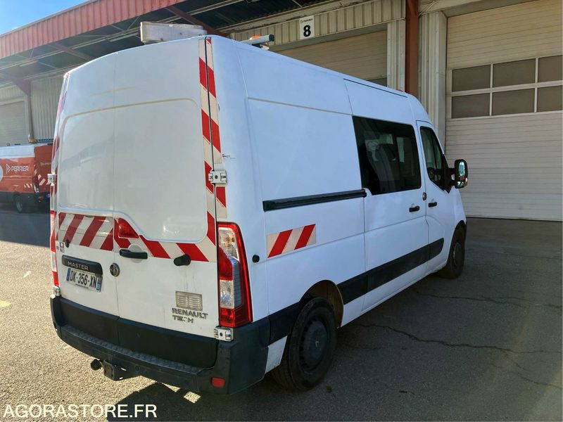 Master VU 4p Fourgon GD CONFORT - 2014 / 163463 KM (P1511126) - Panel van: picture 2 Master VU 4p Fourgon GD CONFORT - 2014 / 163463 KM (P1511126) - Panel van: picture 2