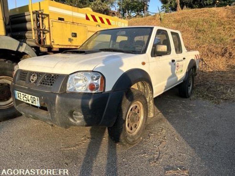 NISSAN KING-CAB - 2010 - 218034km - AZ254QR - Pickup truck: picture 2 NISSAN KING-CAB - 2010 - 218034km - AZ254QR - Pickup truck: picture 2