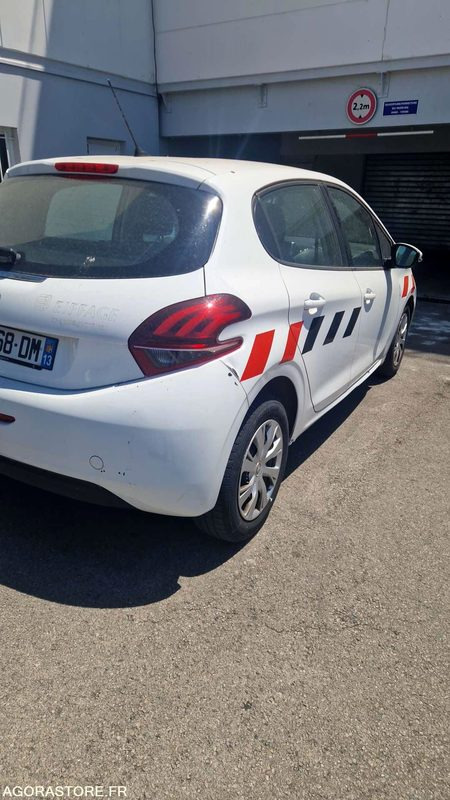 PEUGEOT 208 - 2018 / 124925KM - Car: picture 3 PEUGEOT 208 - 2018 / 124925KM - Car: picture 3