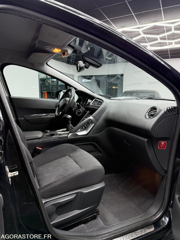PEUGEOT 3008 1.6L HDI 115CH CROSSWAY - SUV: picture 4 PEUGEOT 3008 1.6L HDI 115CH CROSSWAY - SUV: picture 4
