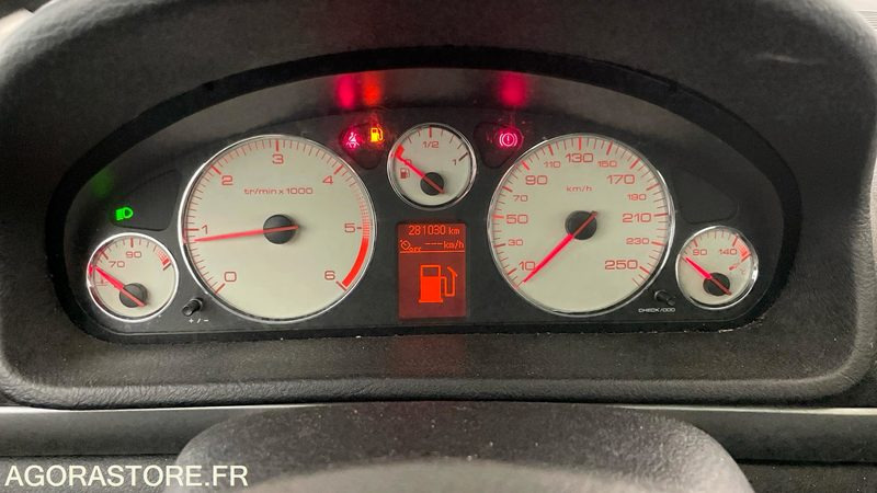 PEUGEOT 407 SW BUSINESS '1.6 HDtI - 2010 - 284670km - Small van: picture 5 PEUGEOT 407 SW BUSINESS '1.6 HDtI - 2010 - 284670km - Small van: picture 5