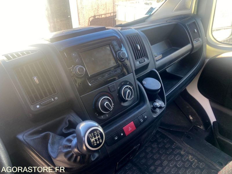 Tipper van PEUGEOT BOXER BENNE - 2023 - 110500 Kms: picture 6 Tipper van PEUGEOT BOXER BENNE - 2023 - 110500 Kms: picture 6