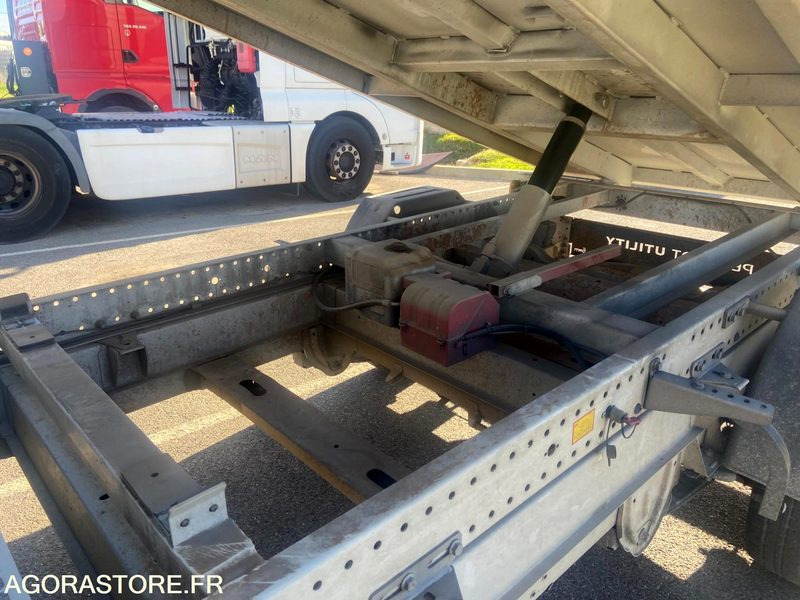 Tipper van PEUGEOT BOXER BENNE - 2023 - 110500 Kms: picture 8 Tipper van PEUGEOT BOXER BENNE - 2023 - 110500 Kms: picture 8