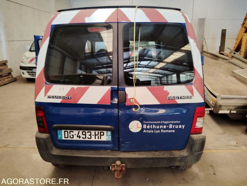 PEUGEOT PARTNER - Small van: picture 2 PEUGEOT PARTNER - Small van: picture 2