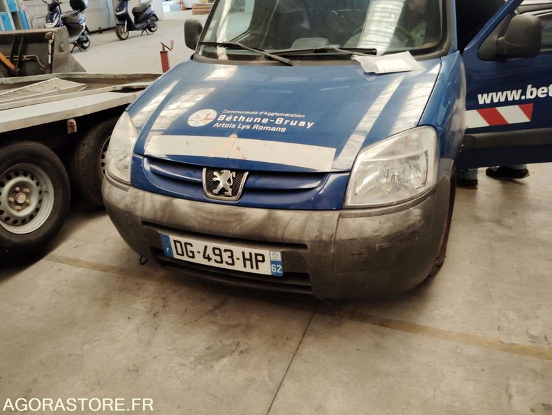 PEUGEOT PARTNER - Small van: picture 1 PEUGEOT PARTNER - Small van: picture 1