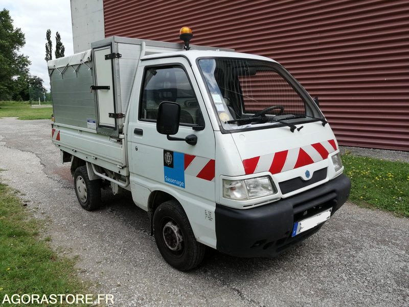 PIAGGO 720 BXM 38 POUR PIECES SANS CONTROLE TECHNIQUE - Tipper van: picture 5 PIAGGO 720 BXM 38 POUR PIECES SANS CONTROLE TECHNIQUE - Tipper van: picture 5