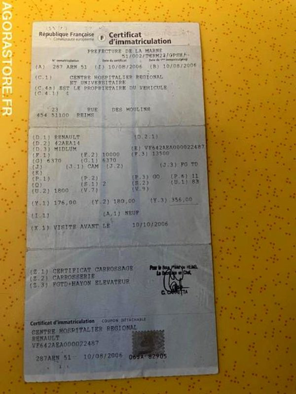 POID LOURD RENAULT MIDLUM - Refrigerator truck: picture 5 POID LOURD RENAULT MIDLUM - Refrigerator truck: picture 5