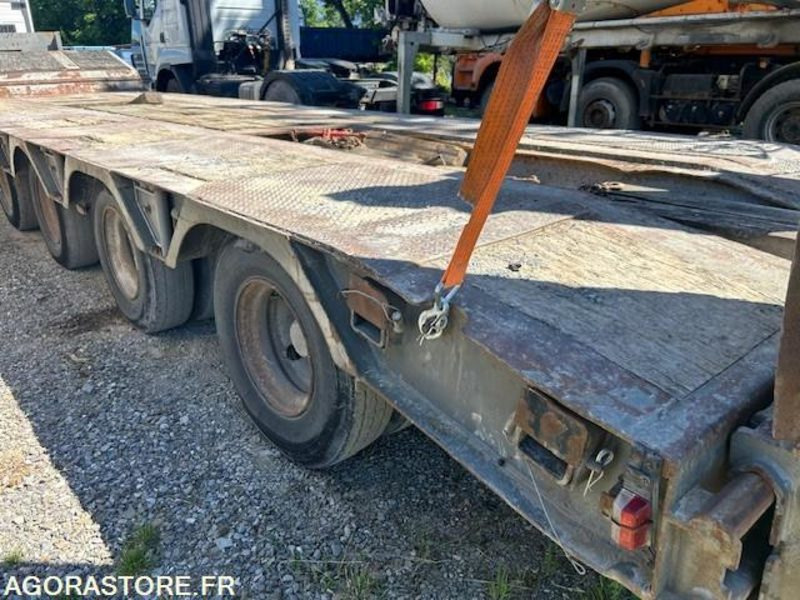 PORTE ENGINS KAISER 4 ESSIEUX 2001 - Low loader trailer: picture 5 PORTE ENGINS KAISER 4 ESSIEUX 2001 - Low loader trailer: picture 5