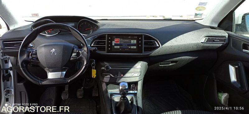 Peugeot 308 1.6 hdi 120 cv bvm6 - Car: picture 5 Peugeot 308 1.6 hdi 120 cv bvm6 - Car: picture 5