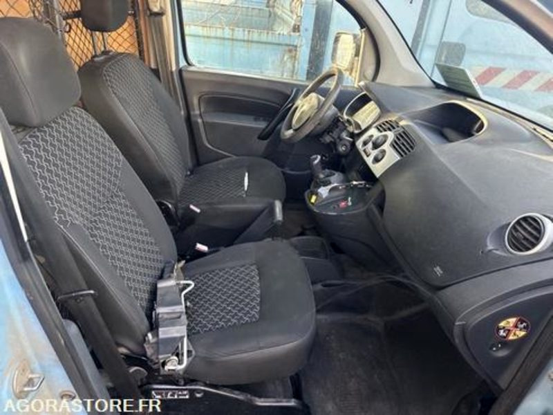 Small van RENAULT KANGOO - 2012 - 150263KM - CD217FY: picture 17
