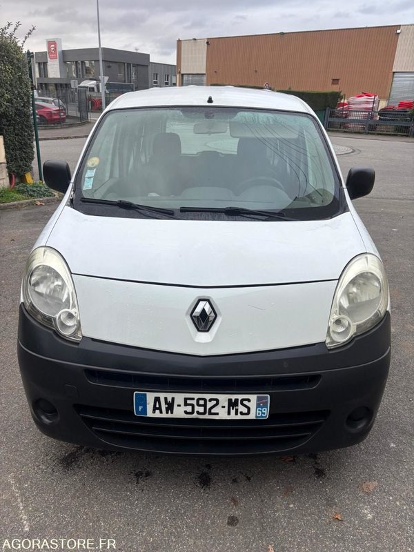 RENAULT - Kangoo- année 2010- 96000 kms - Diesel - Car: picture 2 RENAULT - Kangoo- année 2010- 96000 kms - Diesel - Car: picture 2