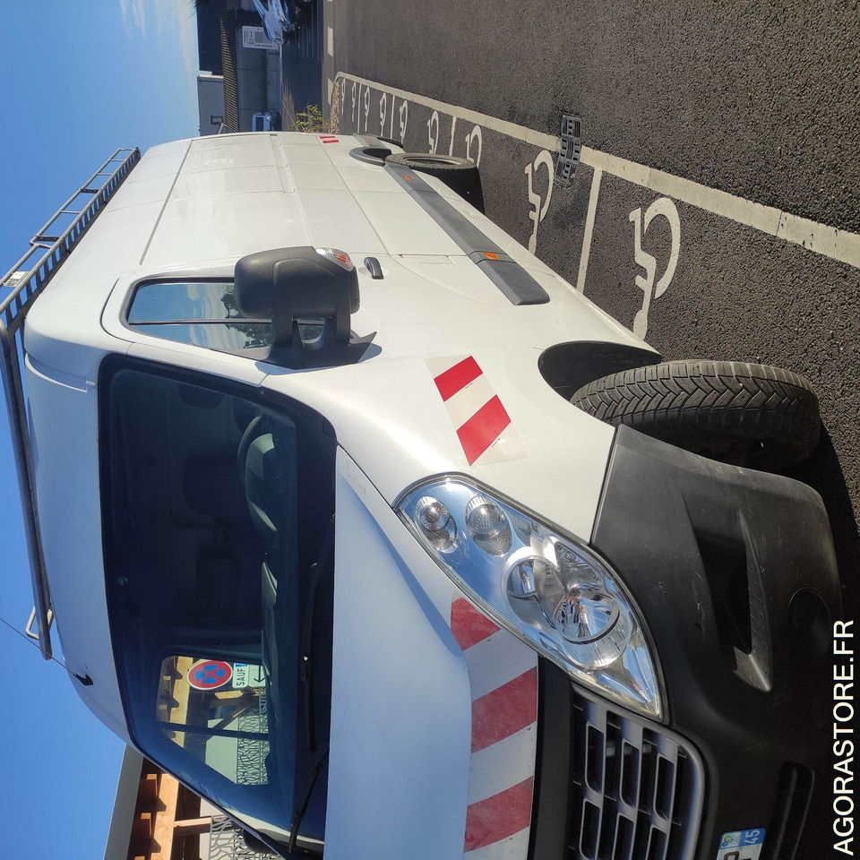 RENAULT - MASTER - 2017 / 219724 KMS (ES-149-XP) - Panel van: picture 3 RENAULT - MASTER - 2017 / 219724 KMS (ES-149-XP) - Panel van: picture 3