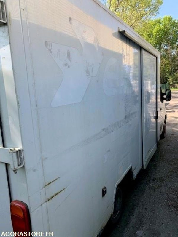 RENAULT MASTER DY729YS 2016 - 95000Kms - Panel van: picture 5 RENAULT MASTER DY729YS 2016 - 95000Kms - Panel van: picture 5