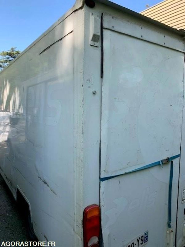 RENAULT MASTER DY729YS 2016 - 95000Kms - Panel van: picture 3 RENAULT MASTER DY729YS 2016 - 95000Kms - Panel van: picture 3