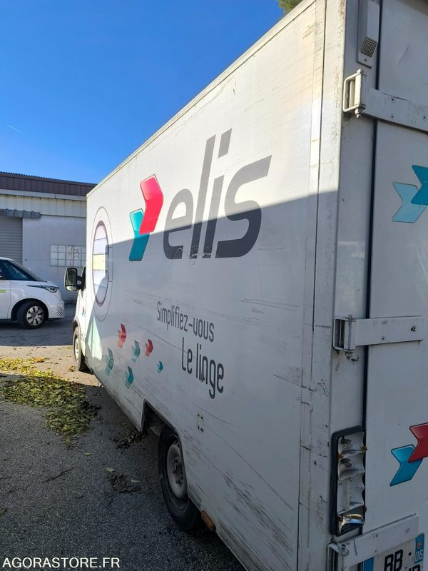 RENAULT MASTER II - 2010 - 397704 Kms - Panel van: picture 5 RENAULT MASTER II - 2010 - 397704 Kms - Panel van: picture 5