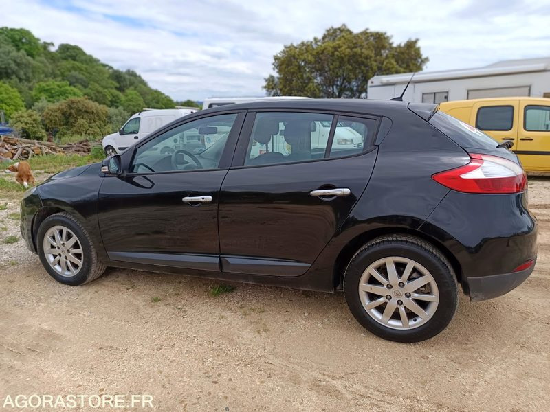 RENAULT MEGANE - 2009 - 185000KMS - Car: picture 5 RENAULT MEGANE - 2009 - 185000KMS - Car: picture 5