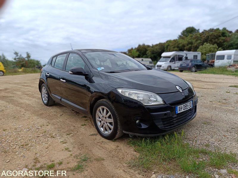 RENAULT MEGANE - 2009 - 185000KMS - Car: picture 1 RENAULT MEGANE - 2009 - 185000KMS - Car: picture 1