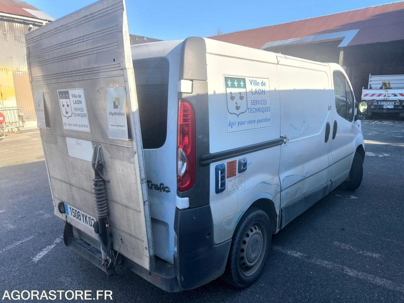 RENAULT TRAFIC 2008 133879kms - Panel van: picture 4 RENAULT TRAFIC 2008 133879kms - Panel van: picture 4