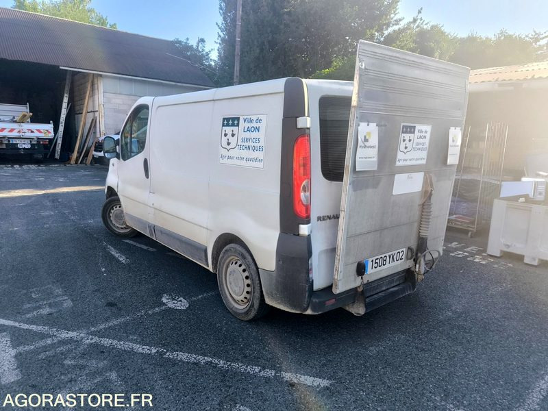 RENAULT TRAFIC 2008 133879kms - Panel van: picture 3 RENAULT TRAFIC 2008 133879kms - Panel van: picture 3