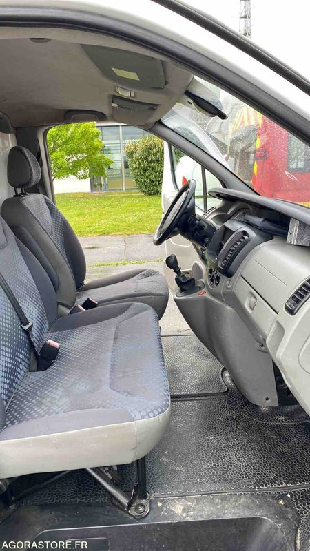 Panel van RENAULT TRAFIC – CLOG – EM – 309 421 KM: picture 18