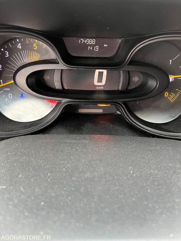 RENAULT - TRAFIC FRIGORIFIQUE - 2017 / 175 000 KM - Refrigerated van: picture 4 RENAULT - TRAFIC FRIGORIFIQUE - 2017 / 175 000 KM - Refrigerated van: picture 4