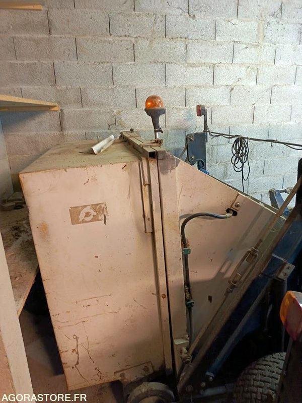 Ramasseuse à gazon - Garden equipment: picture 1 Ramasseuse à gazon - Garden equipment: picture 1