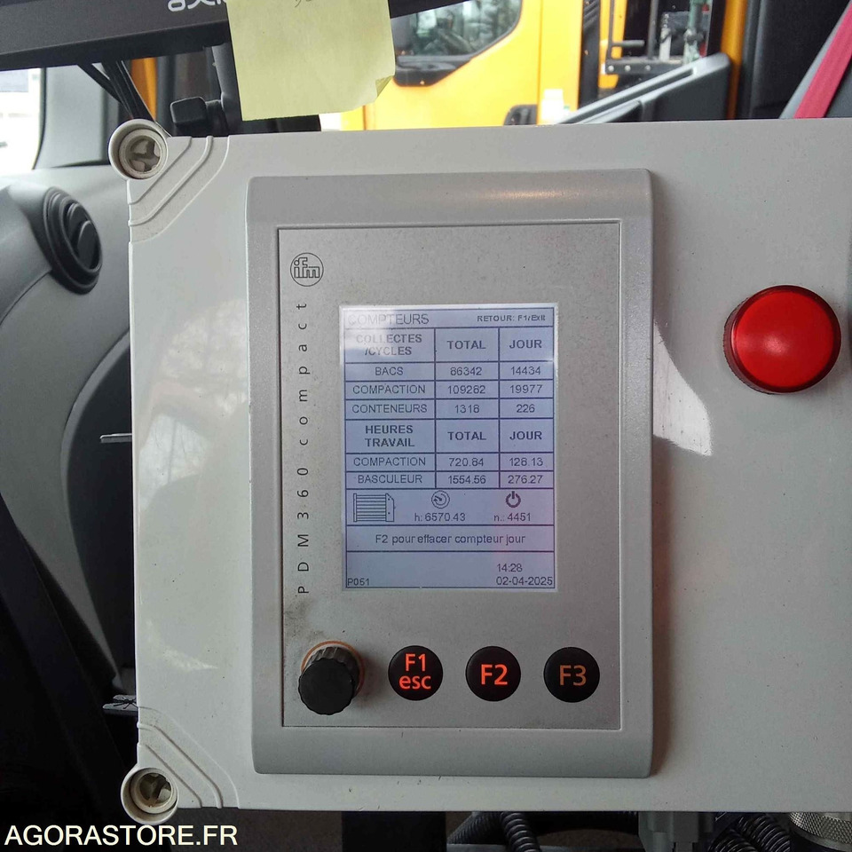 Garbage truck Renault 6x2 Gamme C équipé d'une benne à chargement latéral Maxxum Robopac 23m3: picture 10