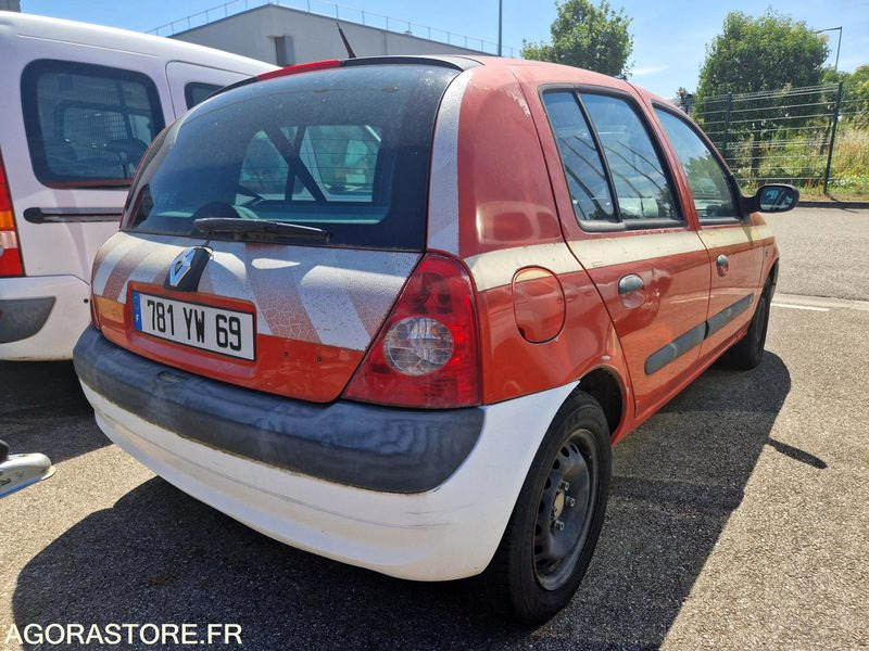 Renault Clio - 781YW69 - Car: picture 3 Renault Clio - 781YW69 - Car: picture 3