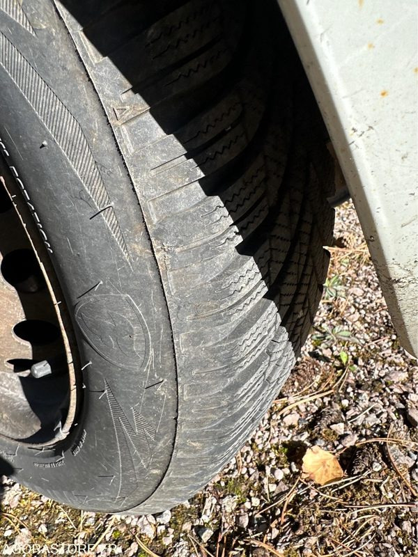 Renault Clio DCI 90 - 2012 - 181569 KM (P0402825 / DJ460JV) - Car: picture 5 Renault Clio DCI 90 - 2012 - 181569 KM (P0402825 / DJ460JV) - Car: picture 5