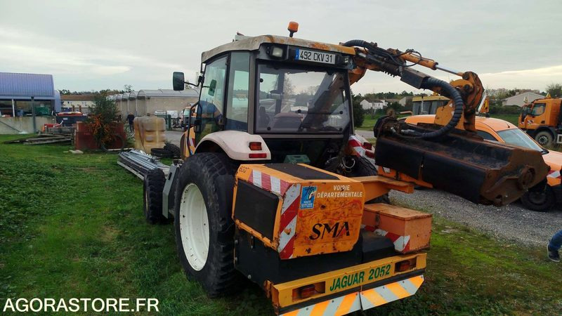 Renault Ergos 446 - 2009 - 10940h - 492CKV31 - Farm tractor: picture 2 Renault Ergos 446 - 2009 - 10940h - 492CKV31 - Farm tractor: picture 2